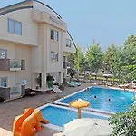 Hotel Barut B Side