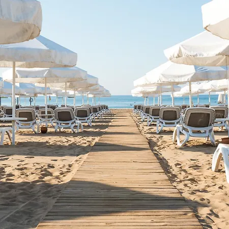 Курортний комплекс Barut B Сіде