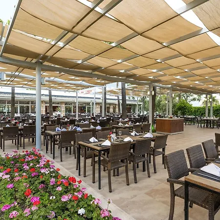 Barut B Курортний комплекс 4*