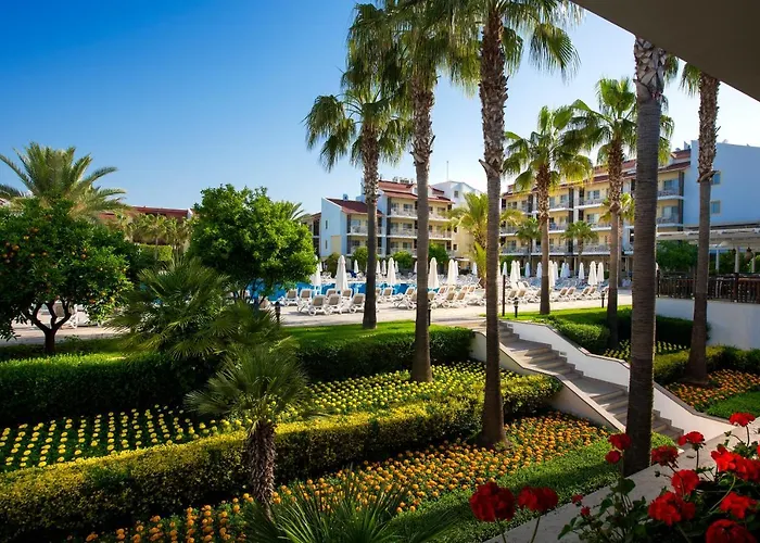 Semesteranläggning (resort) Barut B Side