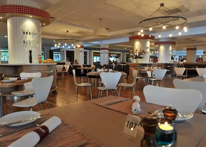 Semesteranläggning (resort) Barut B 4*