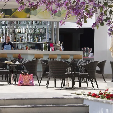 Hotell Barut B